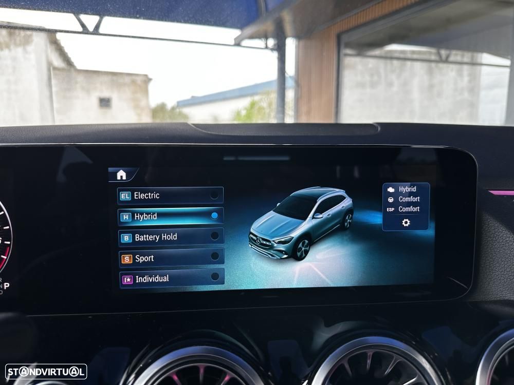 Mercedes-Benz GLA 250 e 8G-DCT Progressive - 34