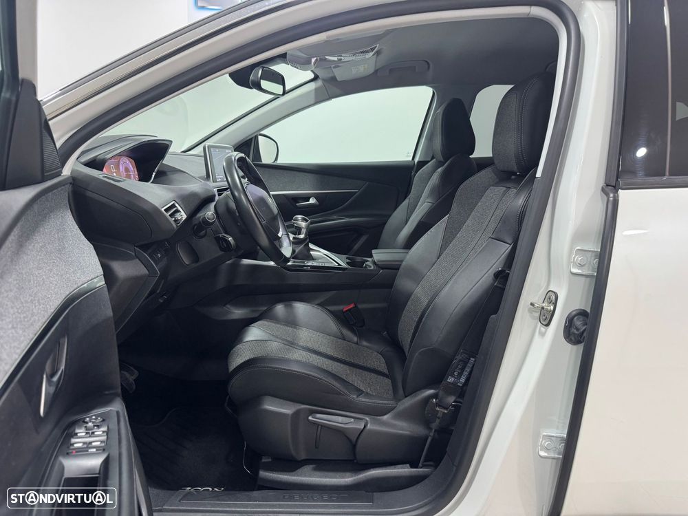 Peugeot 3008 1.2 PureTech Allure EAT8 - 3