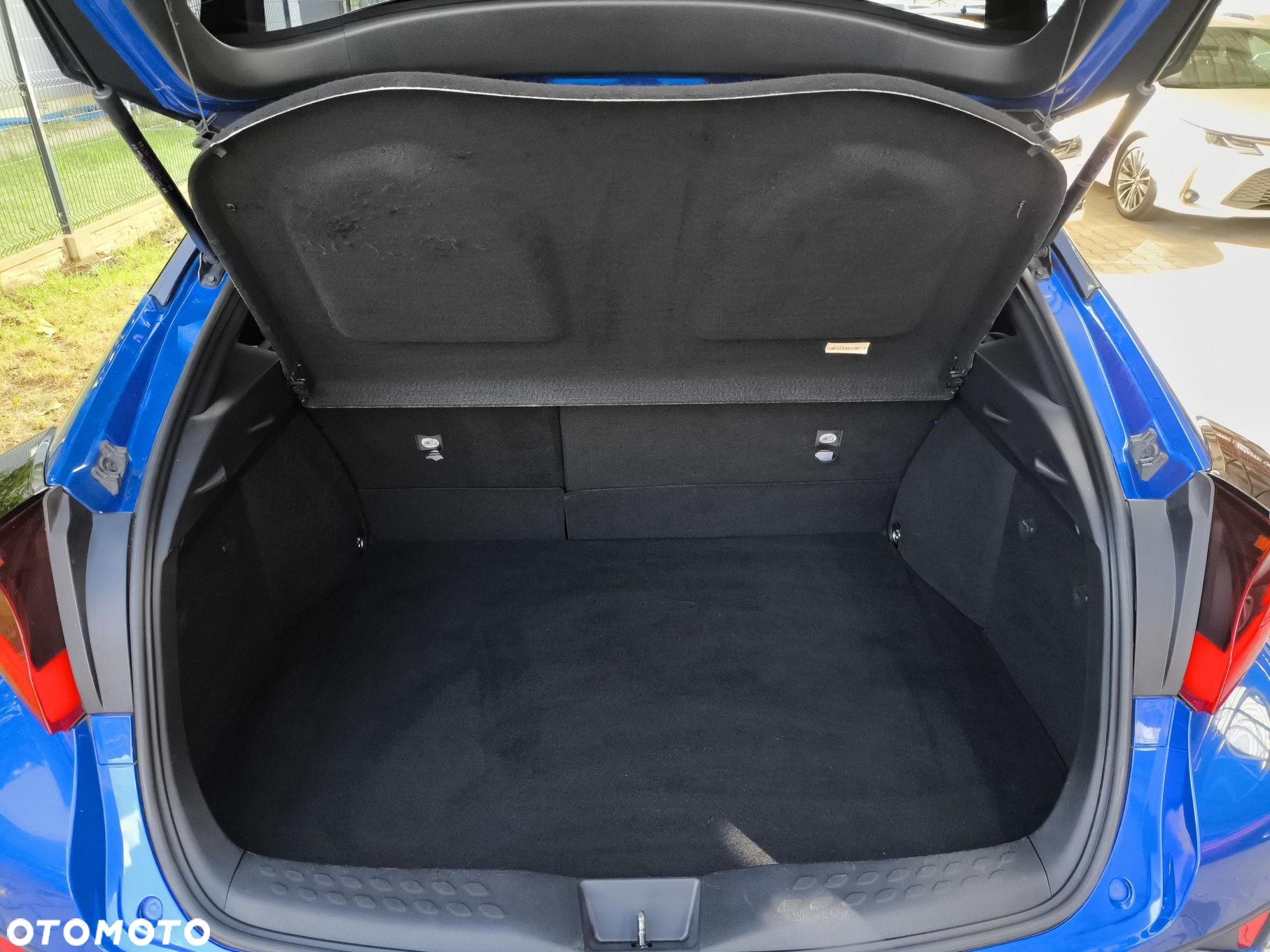 Toyota C-HR 2.0 Hybrid Selection - 9