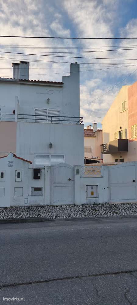 Moradia T2+1 Quinta do Conde, Sesimbra - Grande imagem: 4/25