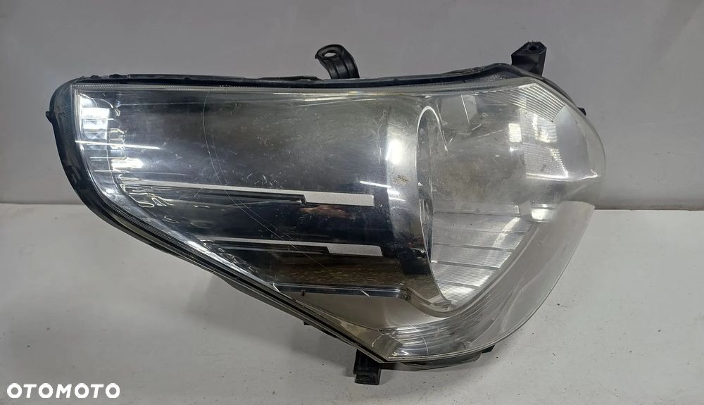 Lampa prawy przod toyota corolla verso II 09-13r europa - 3