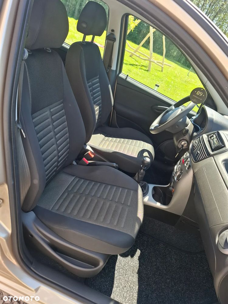 Fiat Punto - 13