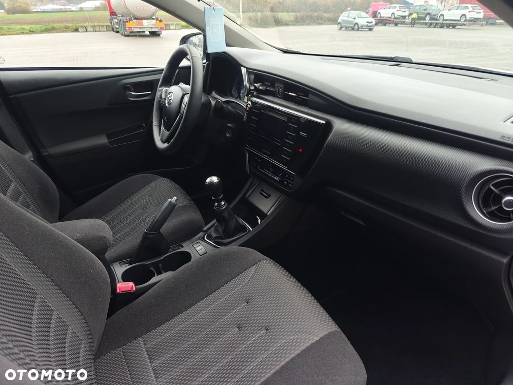 Toyota Auris 1.6 Active - 16