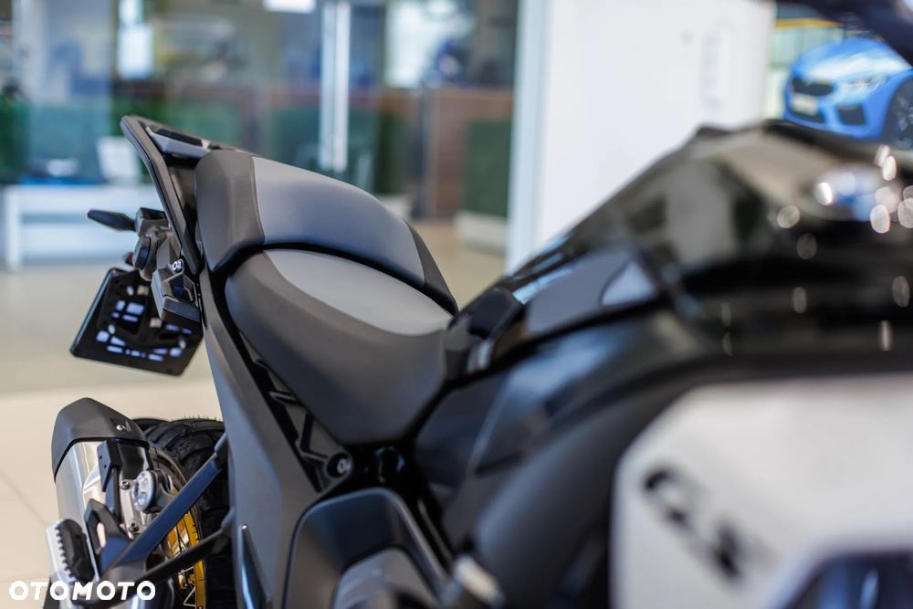 BMW R - 16