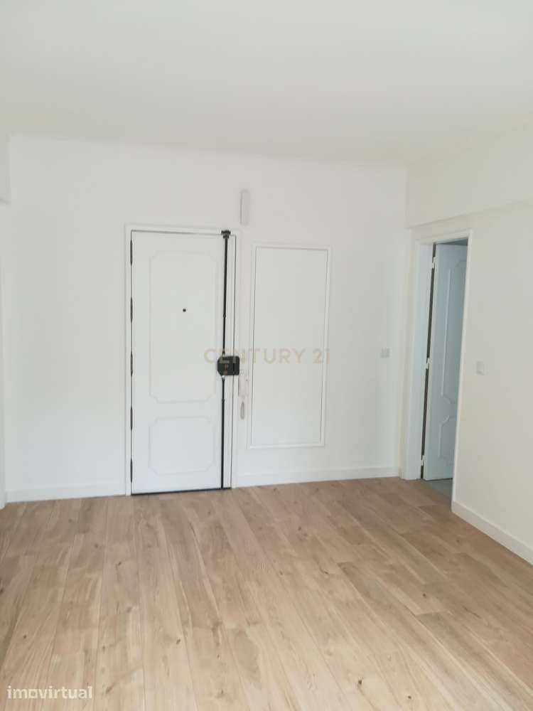Apartamento T1 em Oeiras com Vista para a Cidade - Grande imagem: 4/22