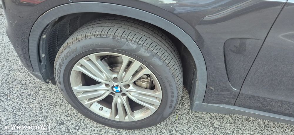 BMW X5 25 d sDrive Comfort 7L - 6