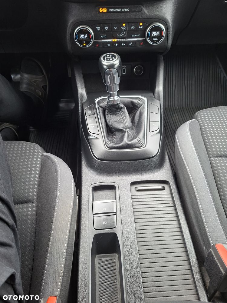 Ford Focus 1.0 EcoBoost Trend Edition - 15