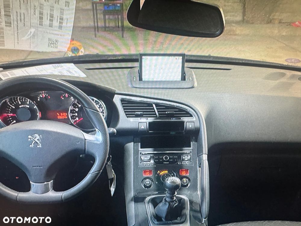Peugeot 3008 1.2 PureTech Allure S&S - 2