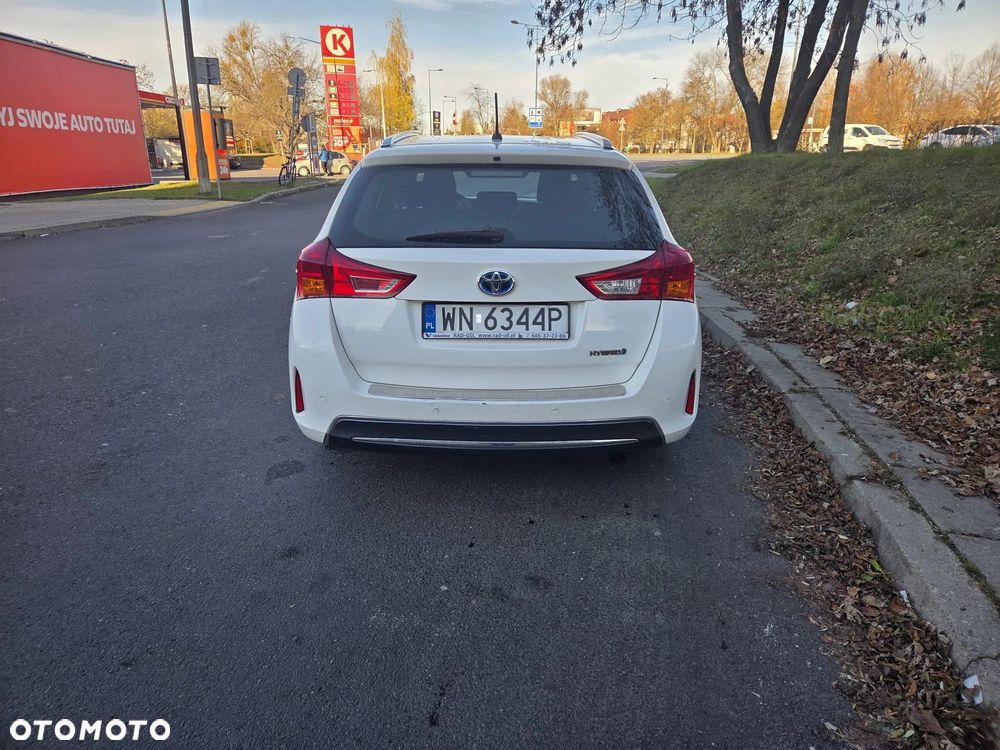Toyota Auris 1.8 HSD Prestige - 4