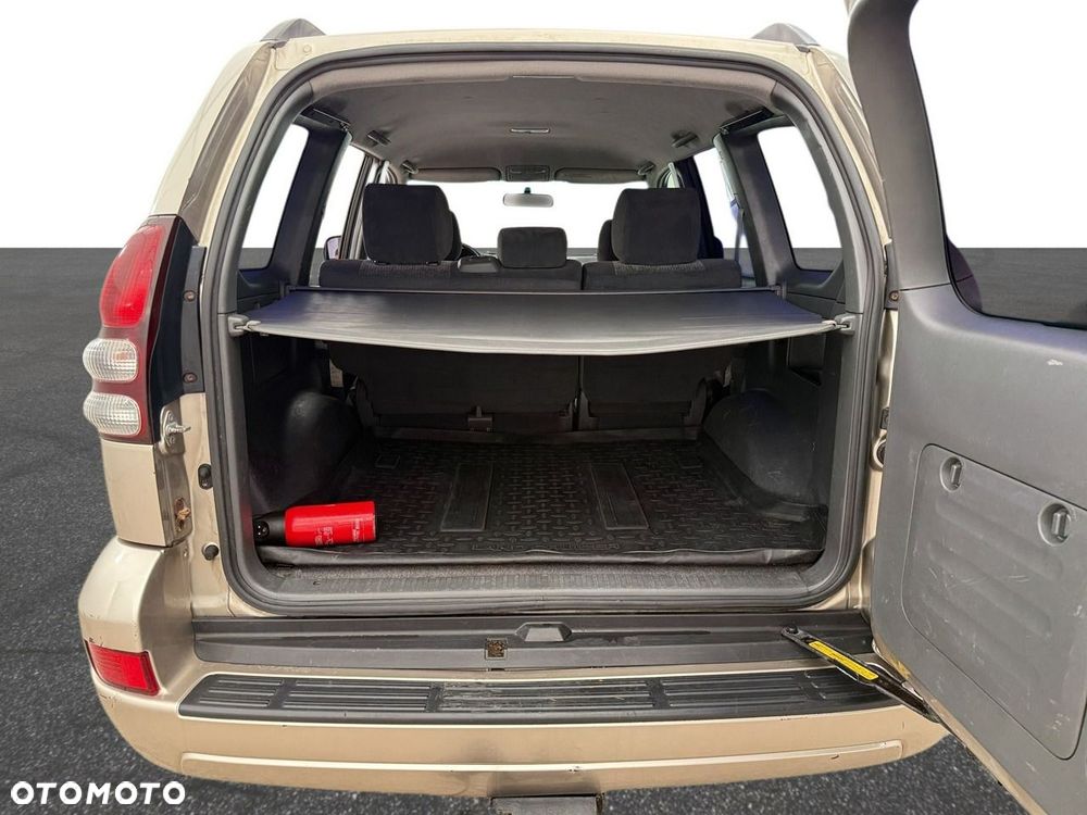 Toyota Land Cruiser - 12