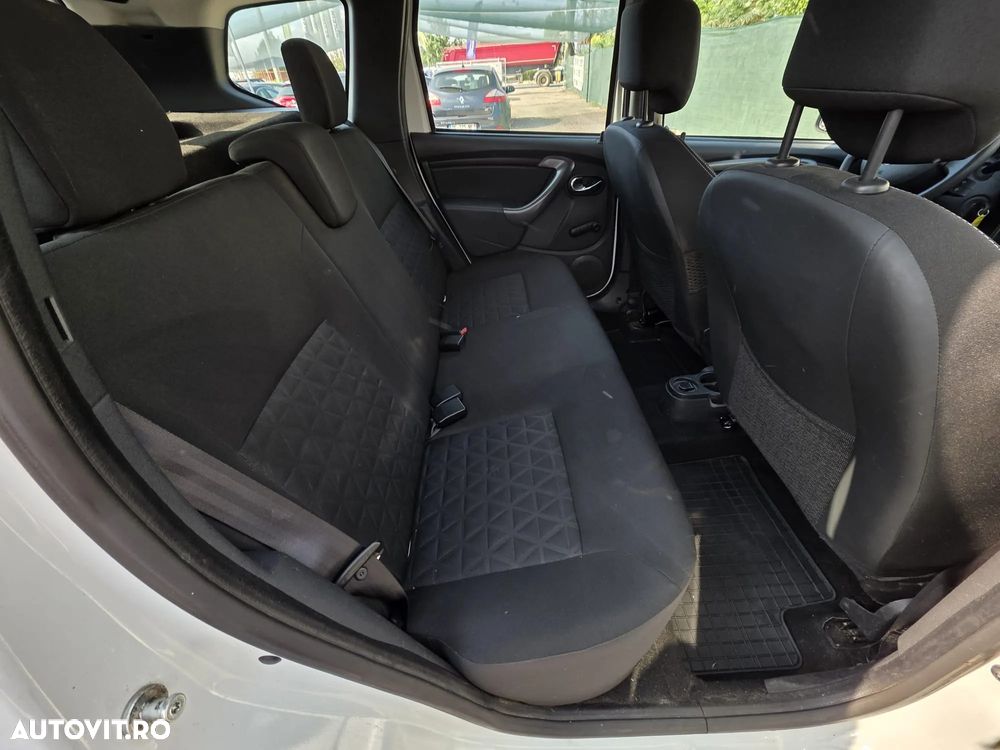 Dacia Duster 1.5 dCi 4x2 Laureate - 9