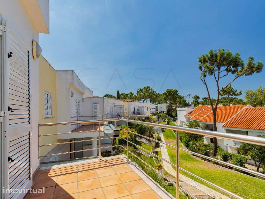 Moradia em Condomínio Fechado com Piscina e Terraço Privativo | A 1... - Grande imagem: 4/32