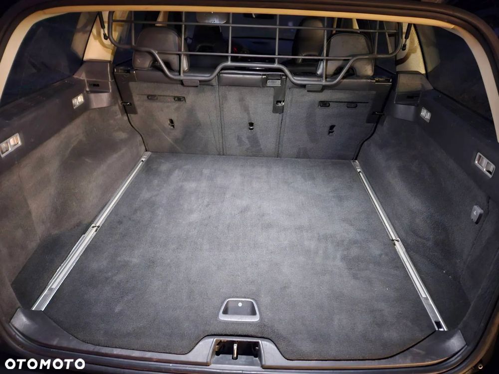 Volvo XC 70 D5 AWD Summum - 7