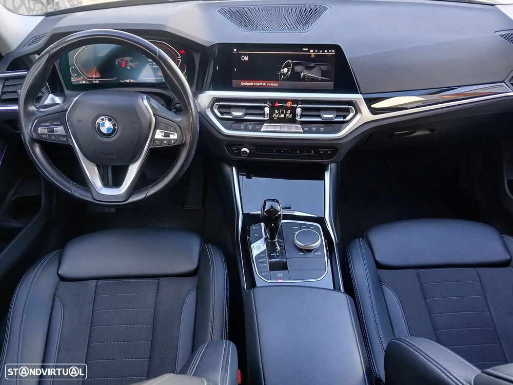 BMW 318 d Line Sport Auto - 24