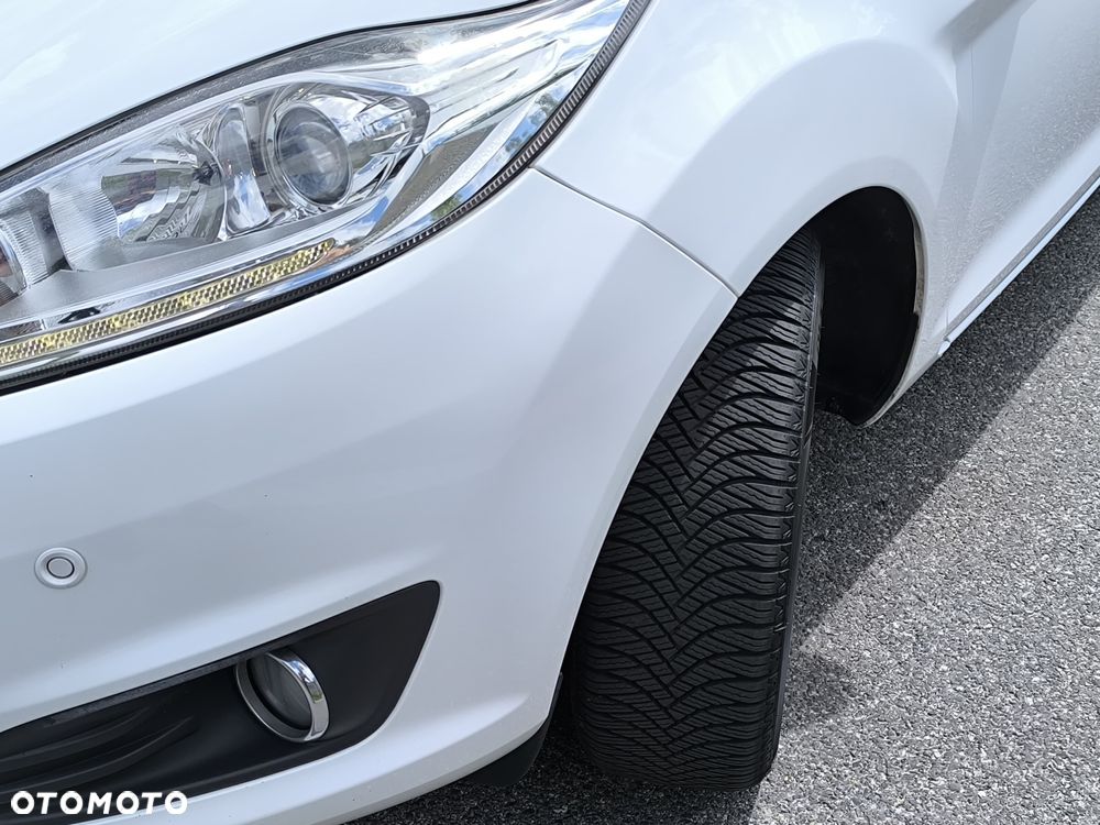 Ford Fiesta - 12