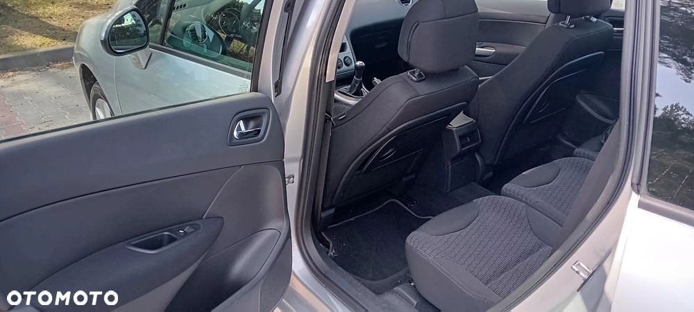 Peugeot 308 1.6 Trendy - 21