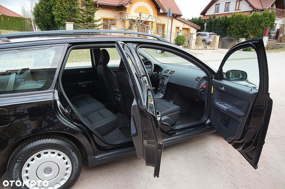 Volvo V50 1.6D DPF Momentum - 17