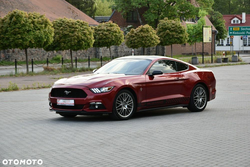 Ford Mustang - 3