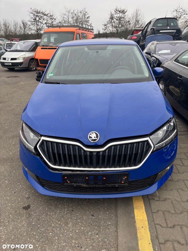 Skoda Fabia III lift 2019 r 1.0 CHY Pas przedni komplet