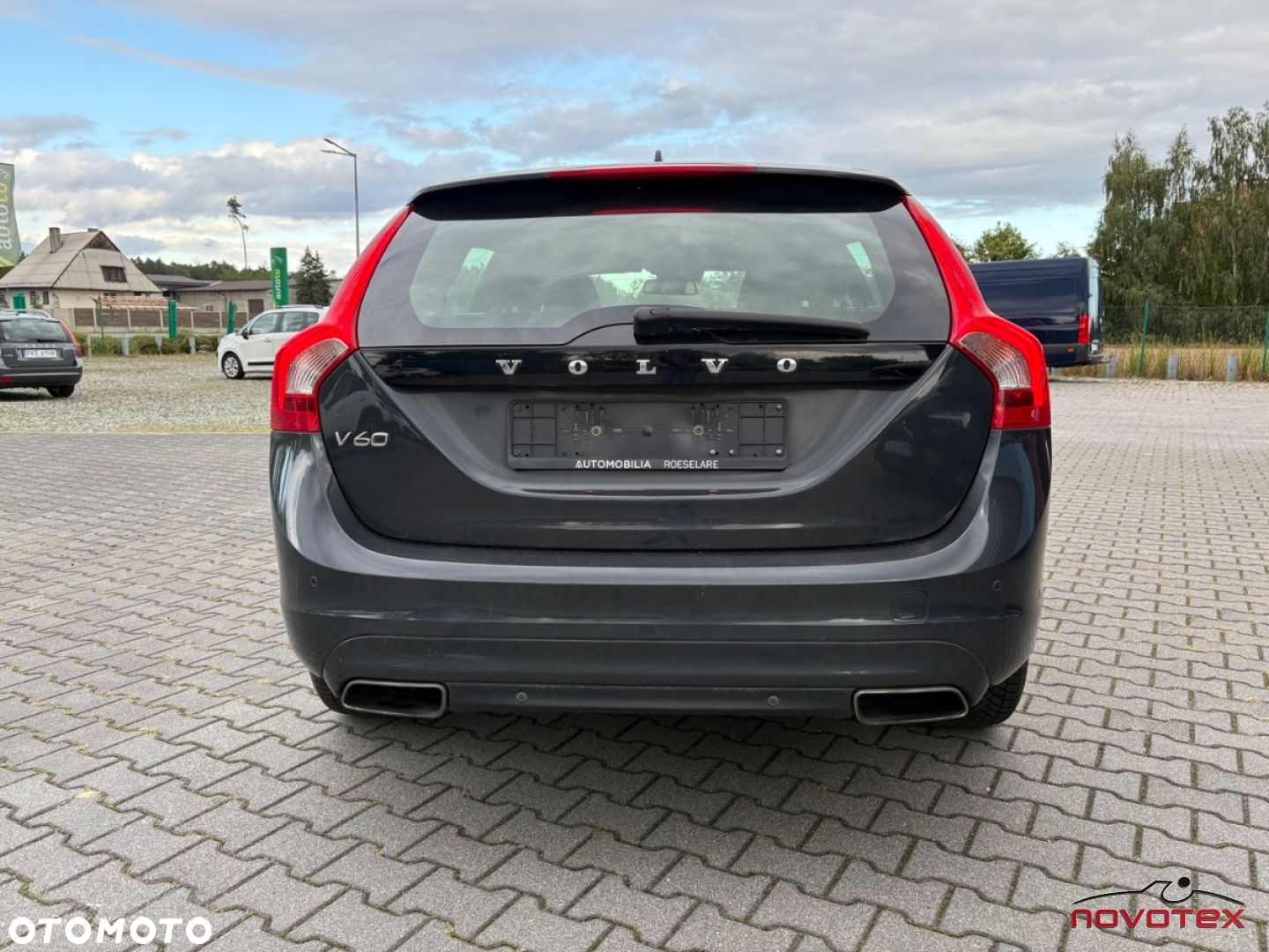 Volvo V60 D4 Momentum - 6