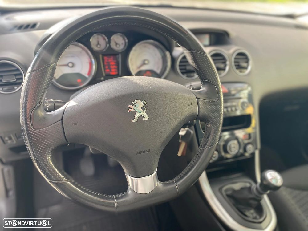 Peugeot 308 1.6 e-HDi Allure CVM6 - 12