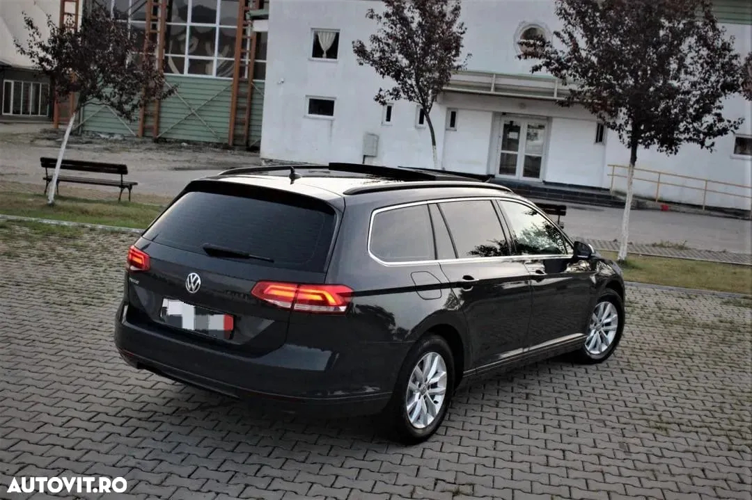 Volkswagen Passat Variant 2.0 TDI DSG Comfortline - 8
