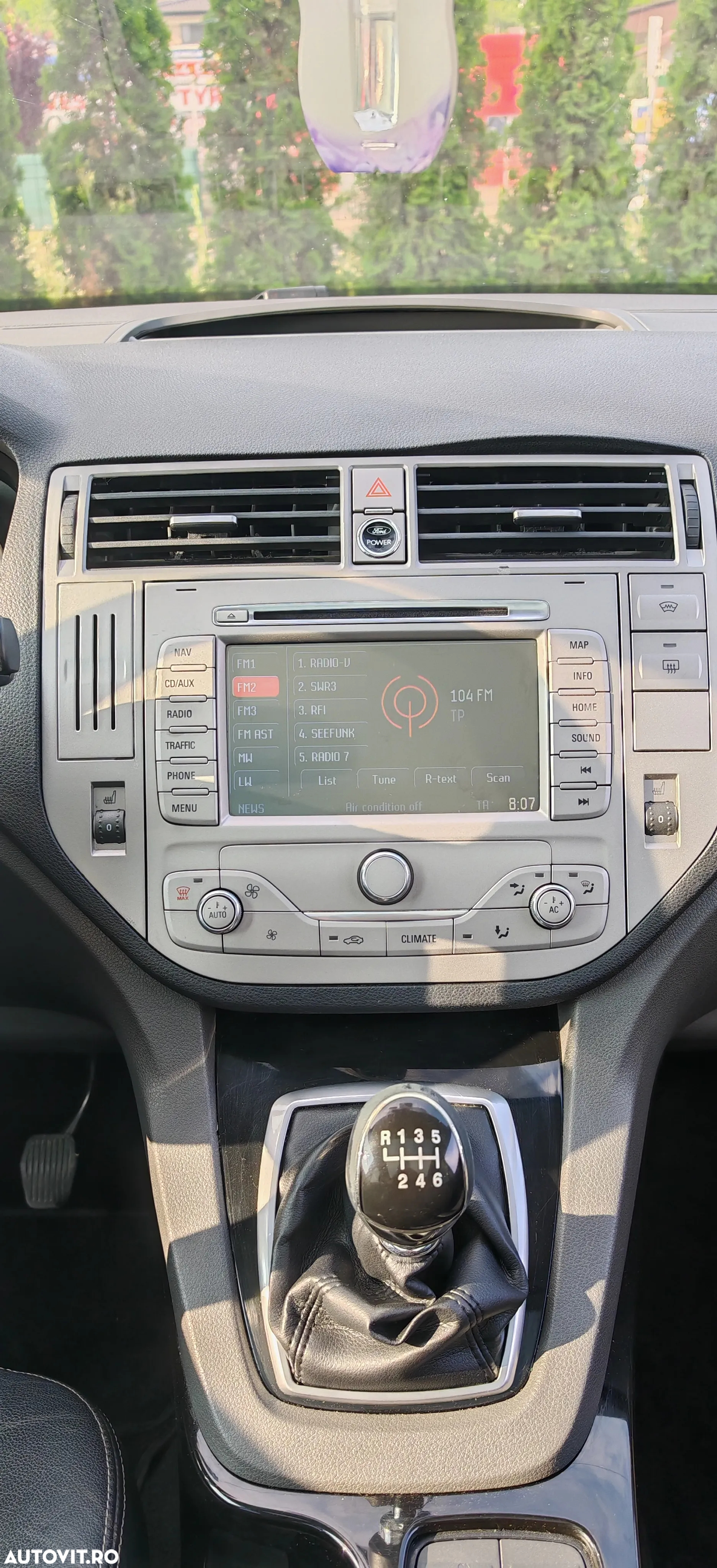 Ford Kuga 2.0 TDCi 4x4 Titanium - 16