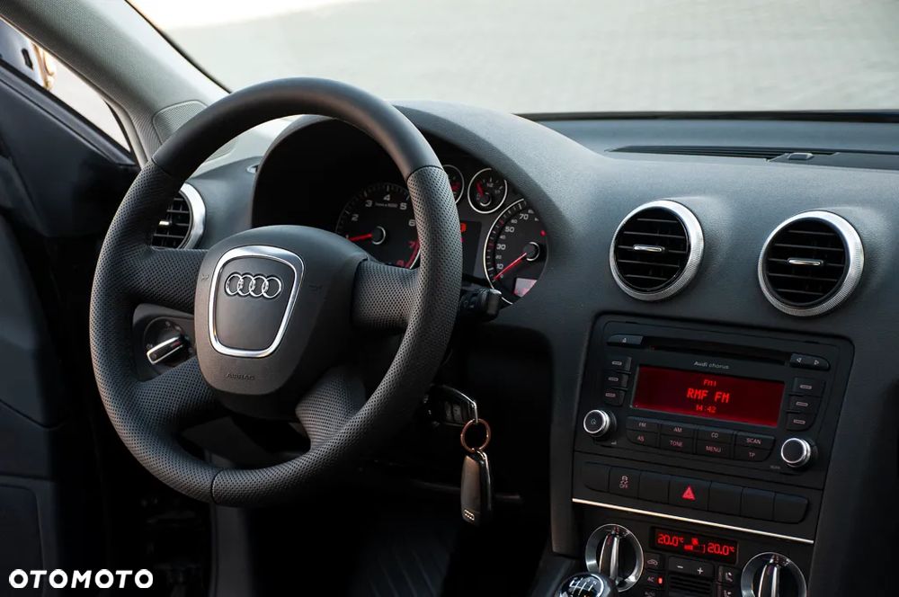 Audi A3 Sportback 1.6 Attraction - 19