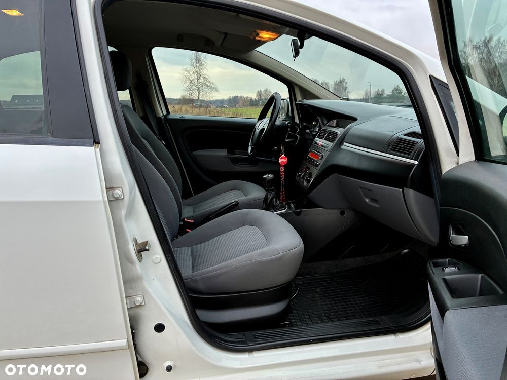 Fiat Linea 1.4 Dynamic Euro5 - 23