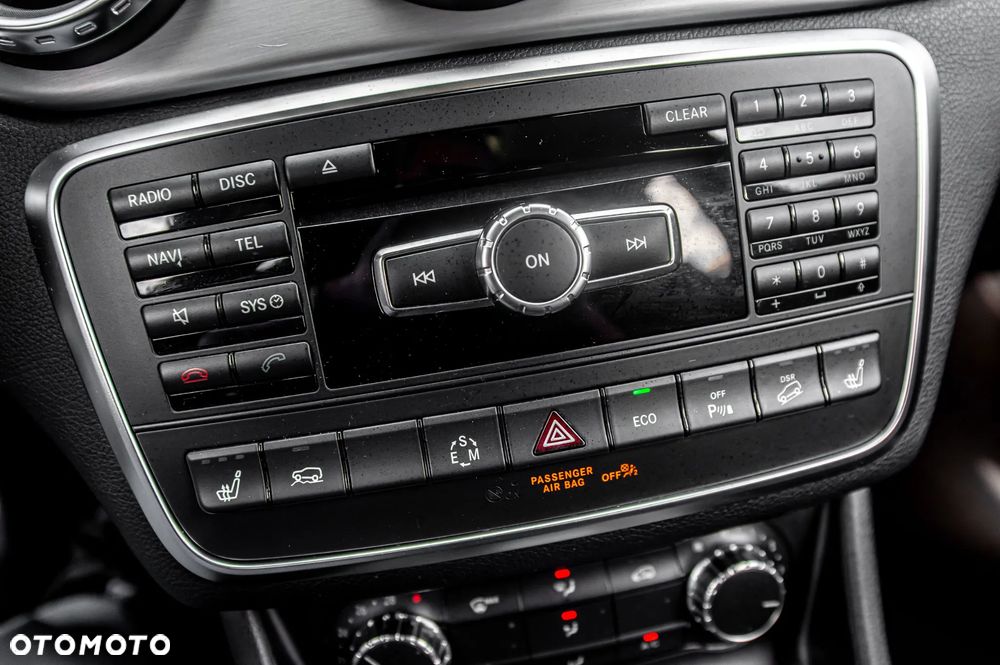 Mercedes-Benz GLA 250 4Matic 7G-DCT AMG Line - 31