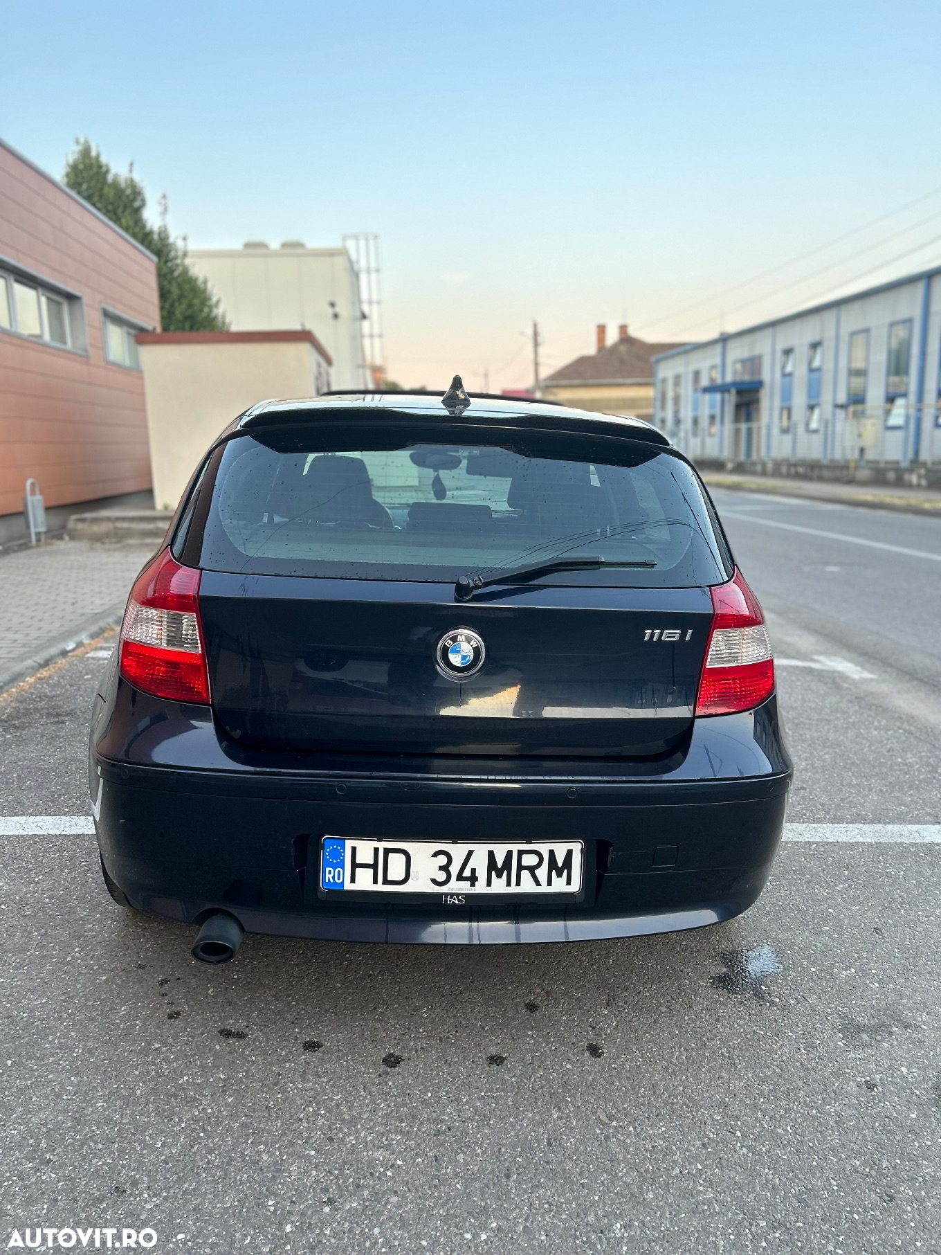 BMW Seria 1 116i - 4