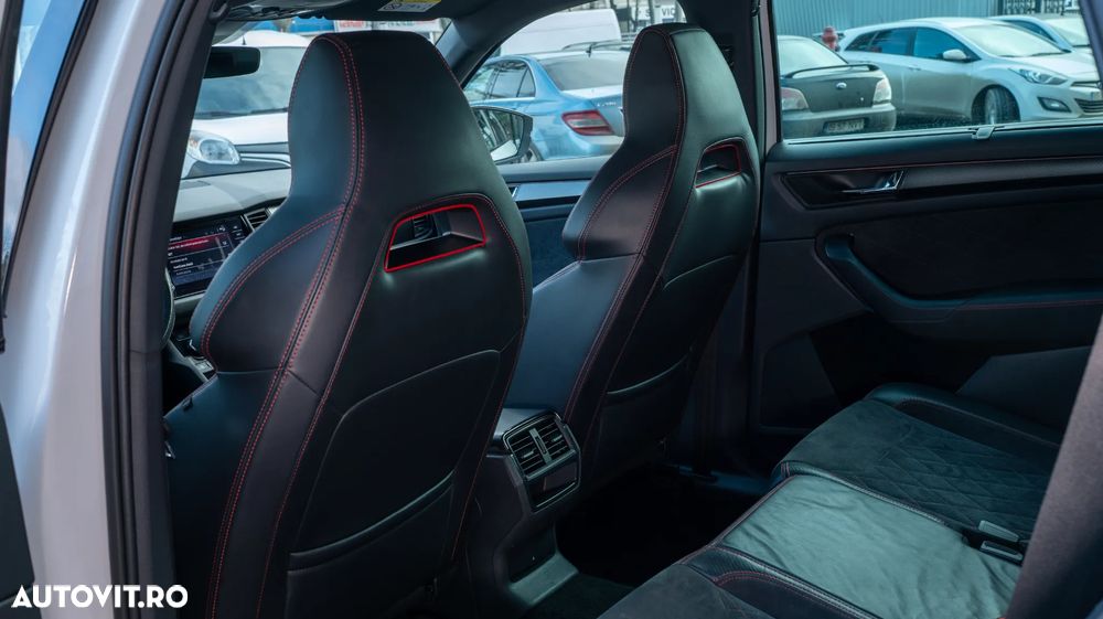 Skoda Kodiaq 2.0 TDI 4X4 DSG RS - 9