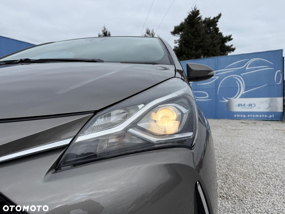 Toyota Yaris Hybrid 100 Active EU6 - 12