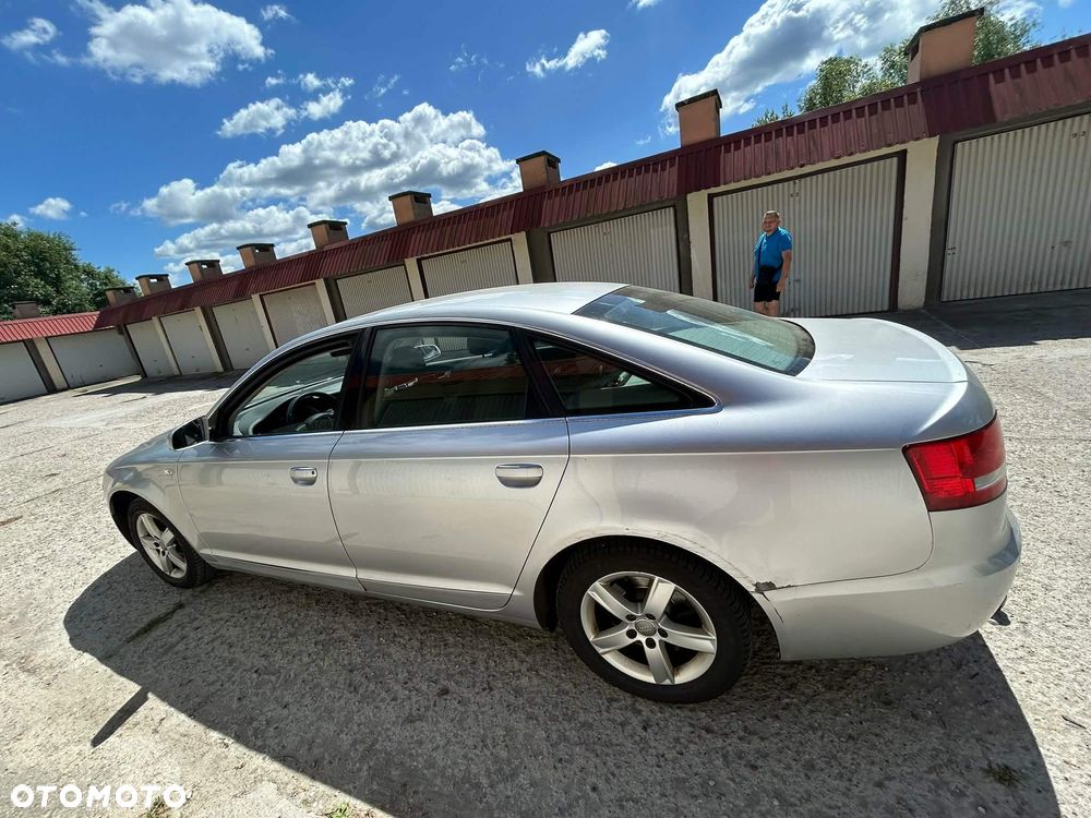 Audi A6 Limousine 2.4 - 2