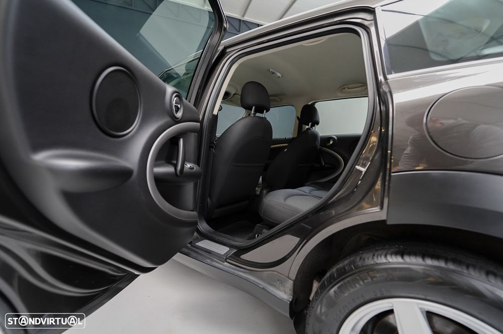 MINI Countryman One D - 16