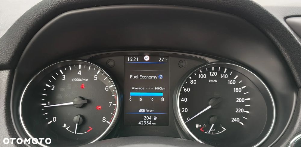 Nissan Qashqai 1.3 DIG-T N-Connecta - 9