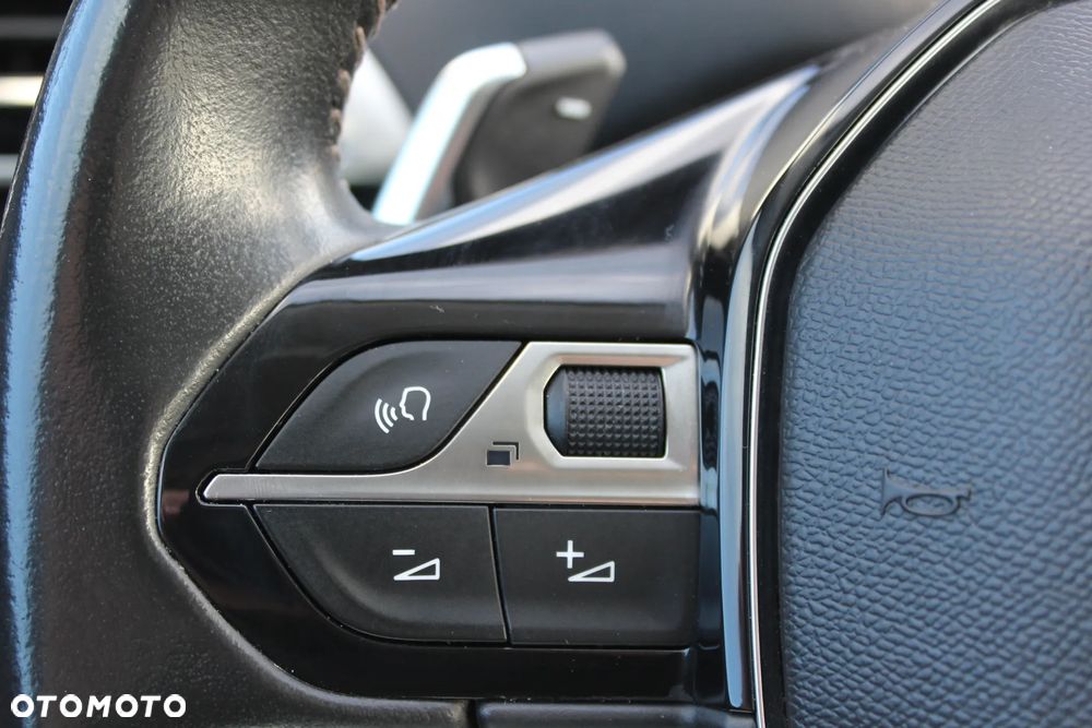 Peugeot 5008 BlueHDi 130 EAT8 Allure - 17