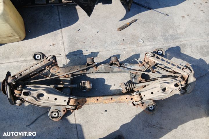 Punte spate BMW Seria 3 E90 [facelift] [2008 - 2013] Sedan 320d AT (1 - 1