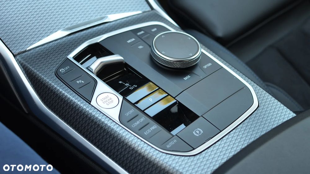 BMW Seria 3 320d mHEV M Sport - 16