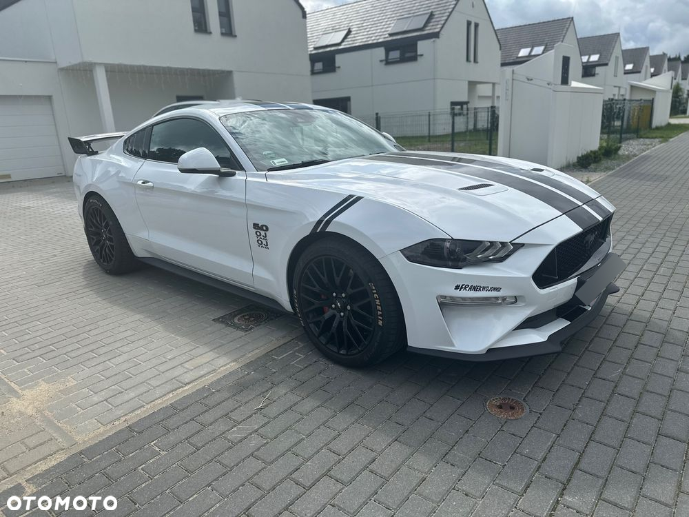 Ford Mustang 5.0 V8 GT - 2