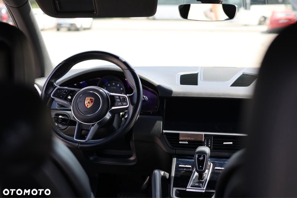 Porsche Cayenne - 7