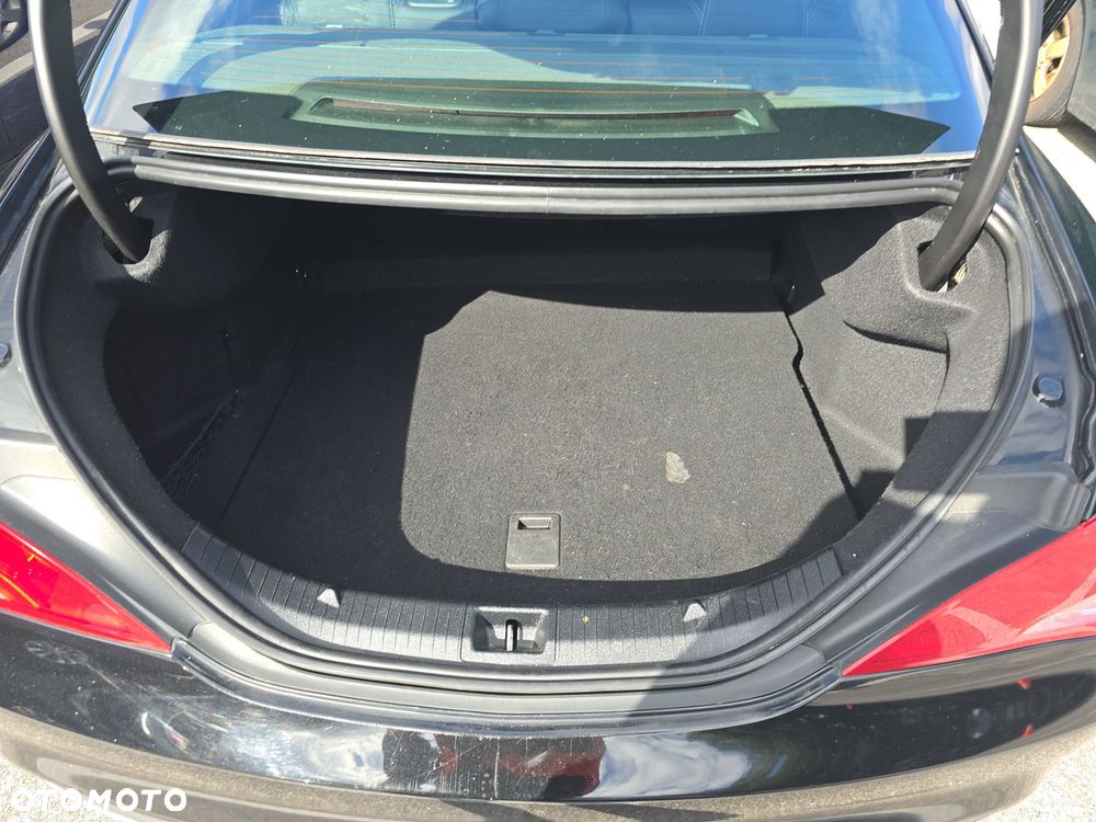 Mercedes-Benz CLA - 13