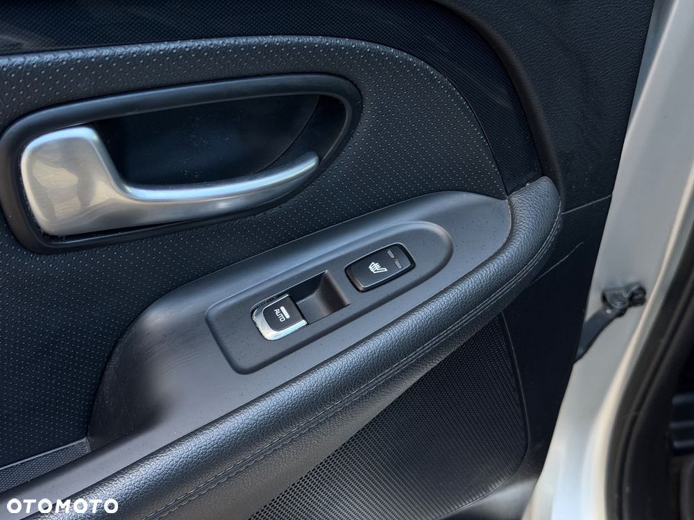 Kia Carens 1.7 CRDi XL 7os 7DCT - 28