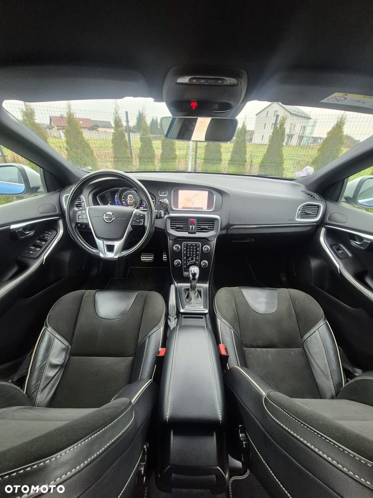 Volvo V40 T2 Geartronic RDesign - 28