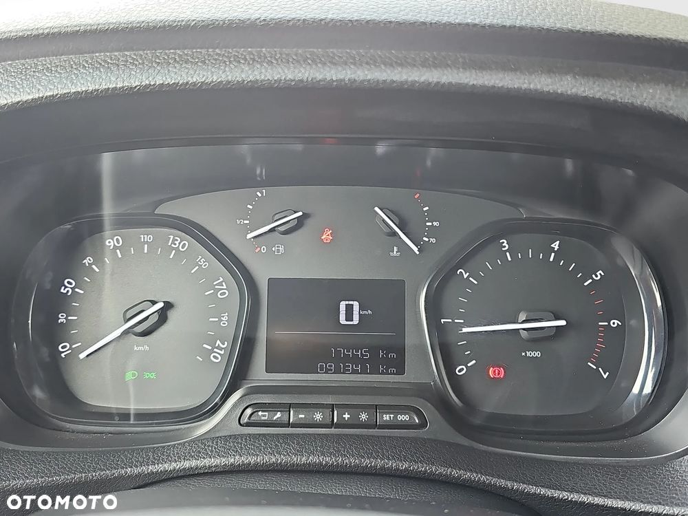 Toyota ProAce - 21