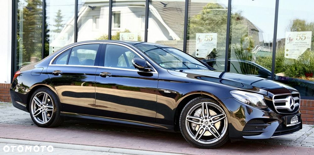 Mercedes-Benz Klasa E 220 d 9G-TRONIC AMG Line - 4