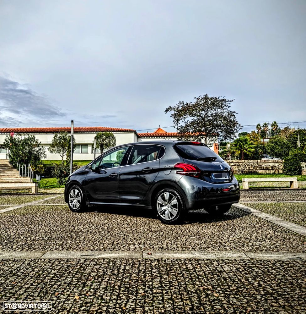 Peugeot 208 1.2 PureTech Allure - 30