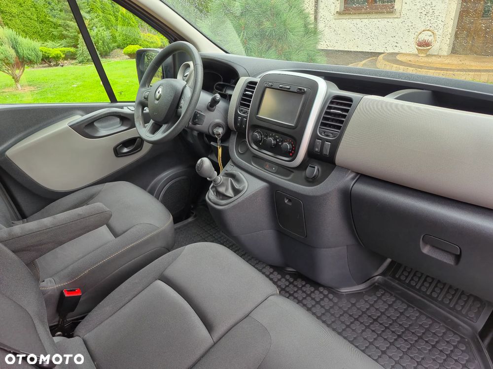 Renault Trafic - 28