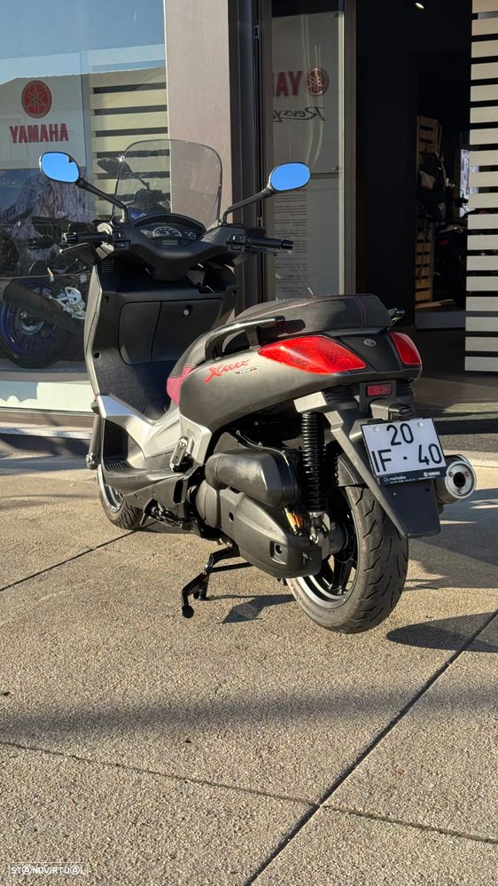 Yamaha X-Max - 3
