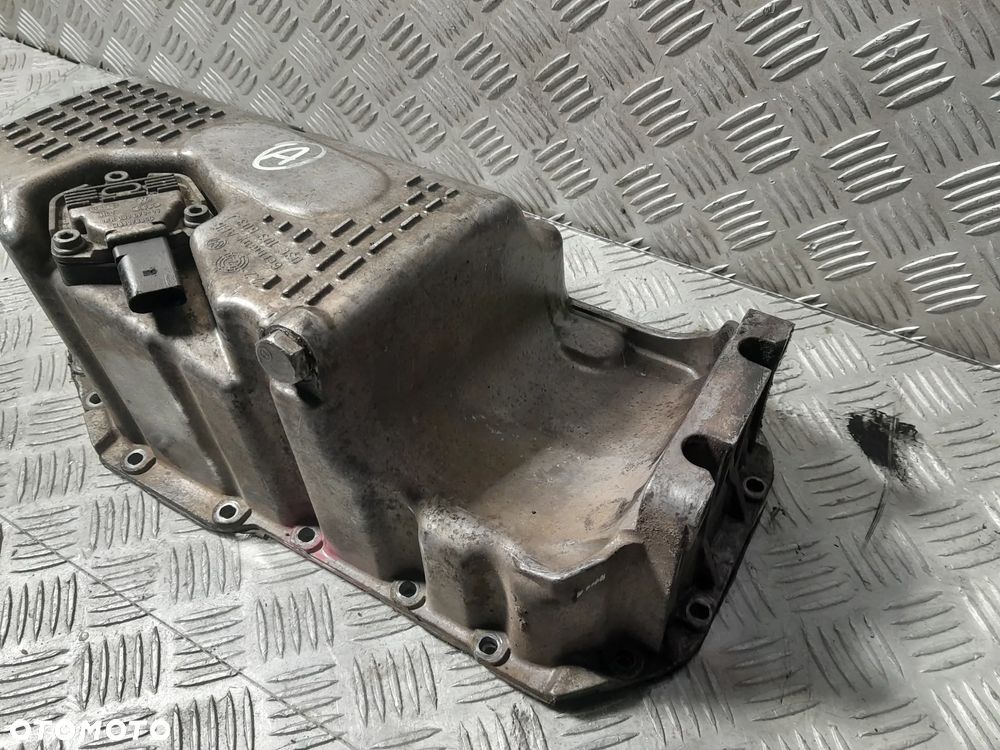 VOLKSWAGEN AUDI SEAT SKODA MISKA OLEJOWA 1.6 FSI 03C103603J - 2